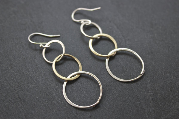 Earrings with three circles