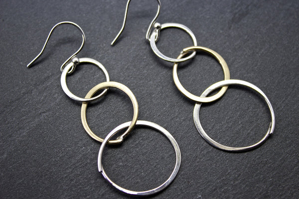 Earrings with three circles