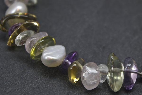 Bracelet with multicoloured semi-precious stones