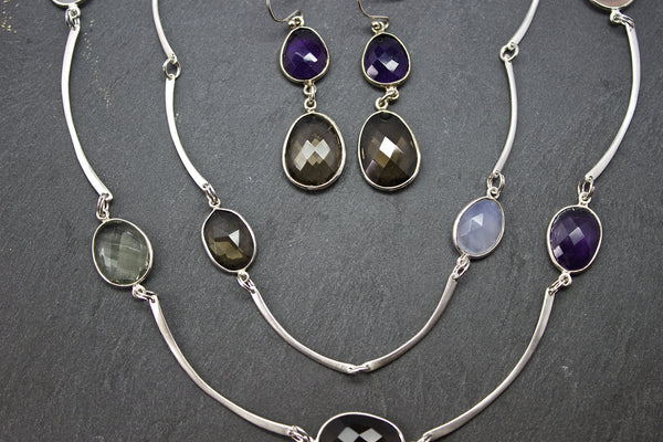 Necklace with semi-precious stones and silver twig bars