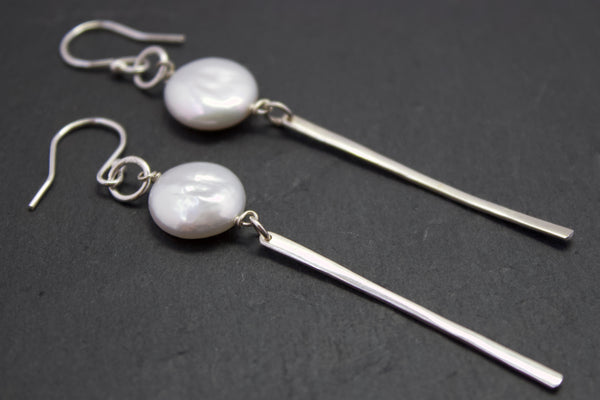 Earrings with coin pearl and silver bar drop