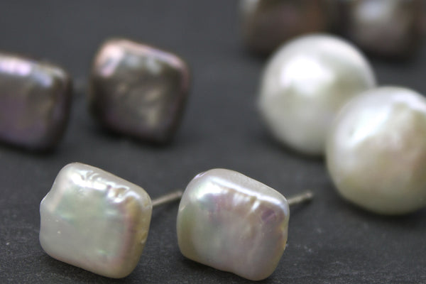 Earrings with stud square or coin freshwater pearls