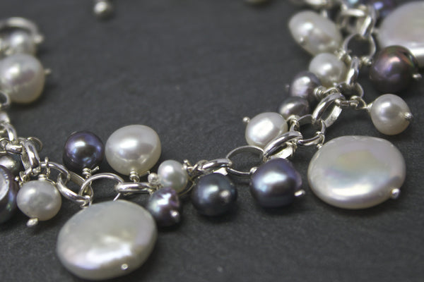 Bracelet with coin freshwater pearls
